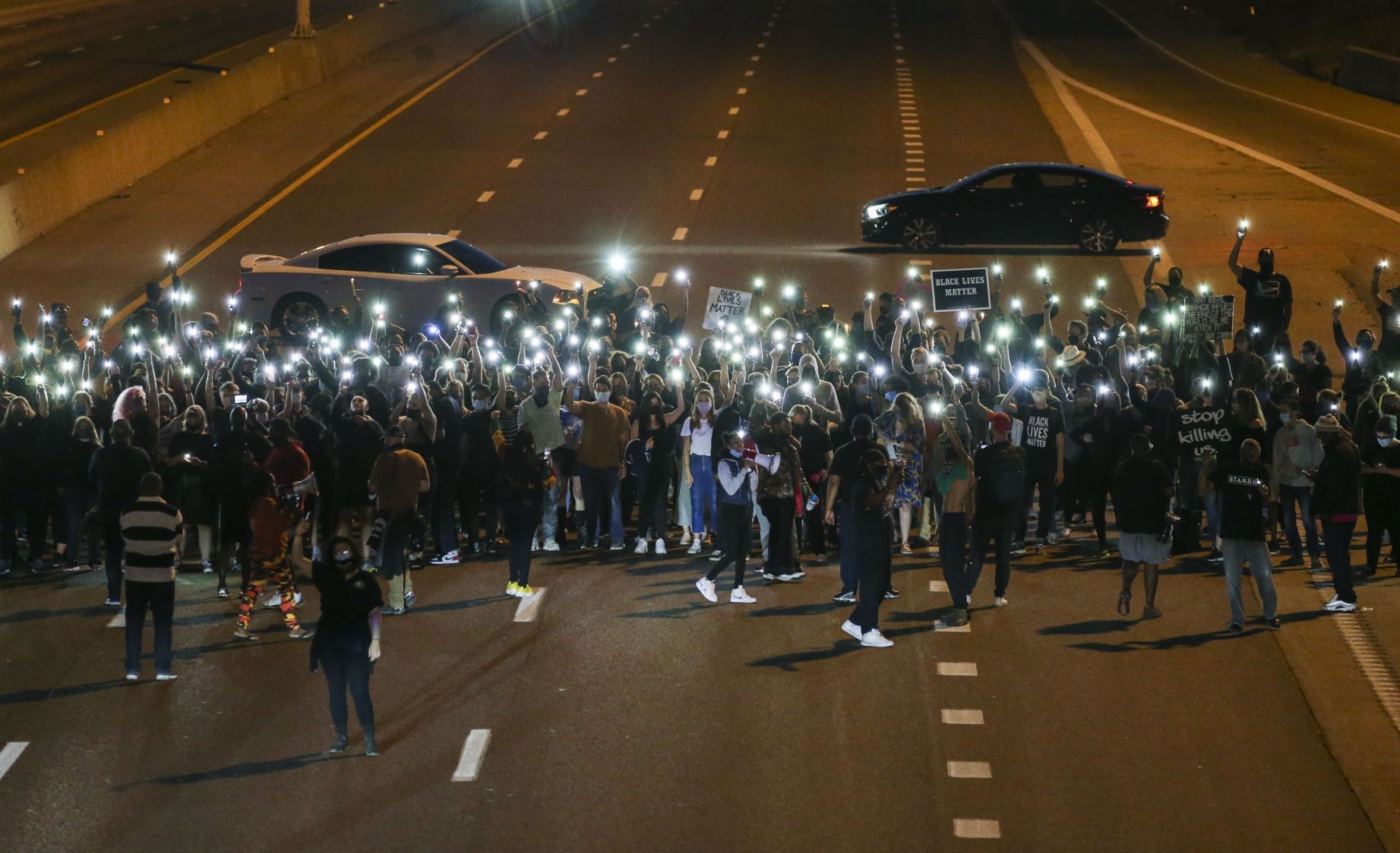 Protesters hold vigil for Breonna Taylor